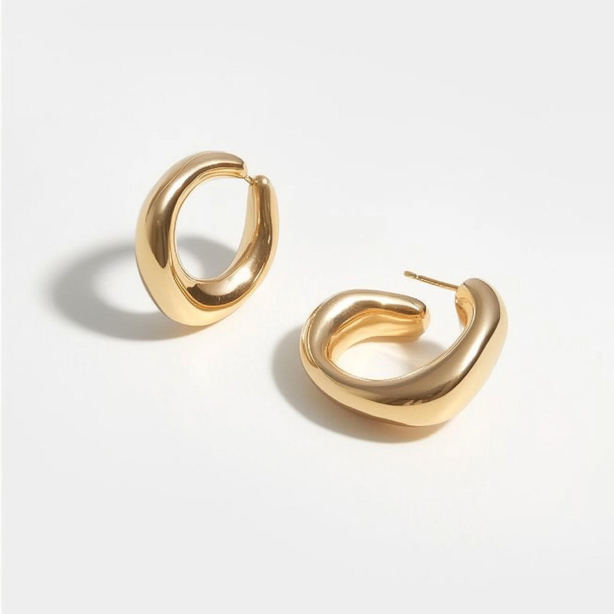 Aurelia – goldfarbene Creolen